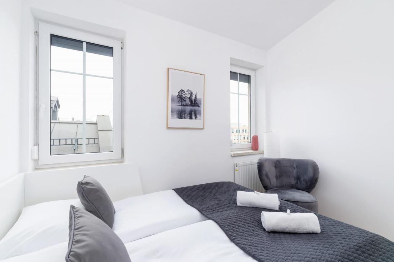 Radziwillowska Apartment Cracow Planty By Noclegi Renters คราคูฟ ภายนอก รูปภาพ
