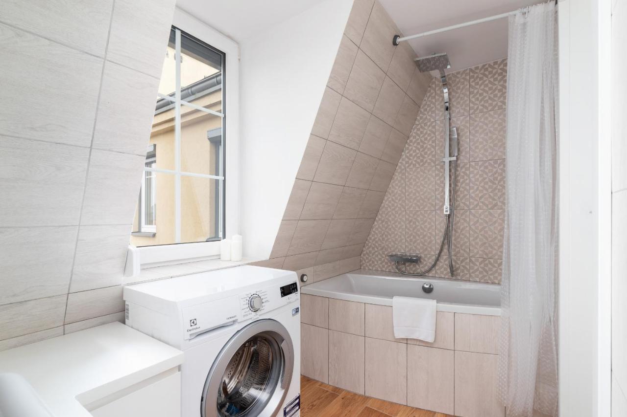 Radziwillowska Apartment Cracow Planty By Noclegi Renters คราคูฟ ภายนอก รูปภาพ